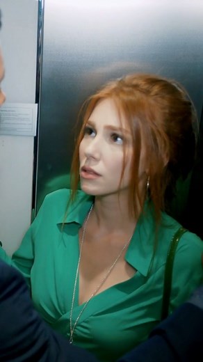 Aj medzi Defne a Omerom sa začína samostatná úroveň intimity, čo poviete? 😇❤️ Nové epizódy V hre je láska môžete sledovať dnes o 19:00 na Doma alebo už teraz v predstihu na Voyo. #tvmarkiza #tvdoma #voyo #vhrejelaska #kiralikask | Televízia Markíza
