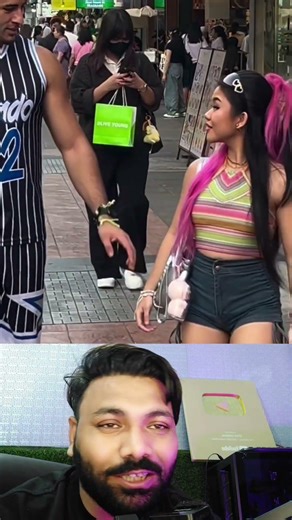 thailand girl propose with boy rose #thailand #girl #love #propose