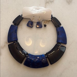 Fashion Jewelry Blue and Black Geometric Necklace