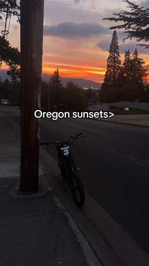 Oregon Sunsets: Pacific Northwest Evening Glow