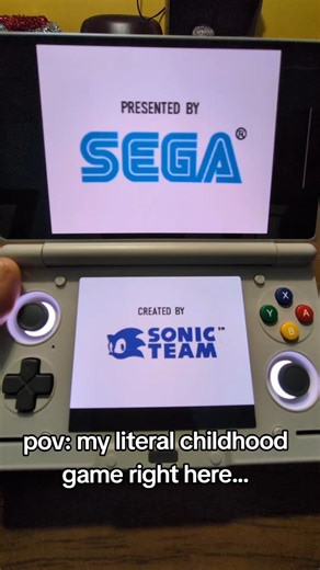 The Ayn Thor is just...beautiful 🎮 👀#aynthor #emulation #nintendods #sonicrush #retrogaming #shorts