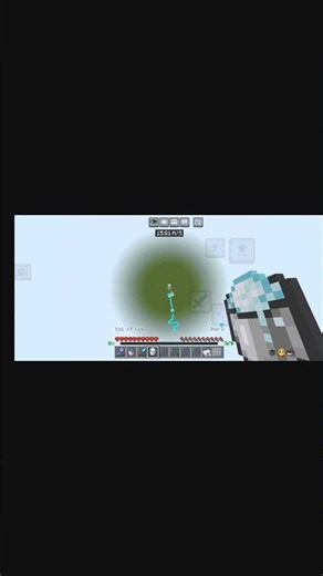 “99% players fail this Minecraft clutch 😳” #minecraft #minecrafttrickshot #gaming