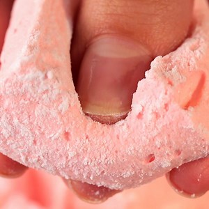 1.2M views · 10K reactions | Je peux en faire « des tas » et elles ne seront pas assez. Les plus fines guimauves. | Savoureux.tv | Facebook