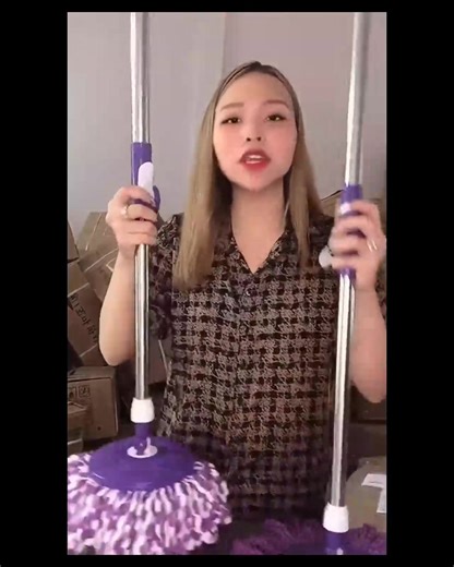 681K views · 8.6K reactions | Cô gái trọng sing giấu camera trong kẹp tóc Rồi quay lại cảnh bạn thân s-ing c-on trong nhà vệ sing #review #reviewphim #phimhaynhat | Đài Chiếu Phim | Facebook