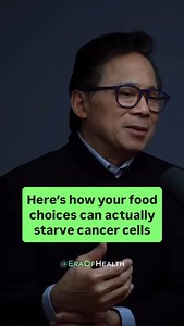 Can you actually eat to starve cancer? Dr. William Li—world-renowned cancer researcher and bestselling author—says yes. His research has helped develop 40 medical treatments and uncovered the body’s natural defense systems against cancer. From angiogenesis (cutting off blood supply to tumors) to immune activation, the right foods can play a powerful role in cancer prevention and healing. What to eat? Think: ✅ Cruciferous vegetables ✅ Tomatoes (lycopene) ✅ Mushrooms ✅ Berries ✅ Green tea He also 