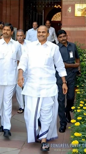 YS.రాజశేఖర్ రెడ్డి🥺 #ysrajasekharreddy #shorts #viral #song #music #ycp #dance #artist