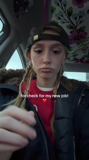 my back hurts #asmr #fyp #lofiasmr #lowqualityasmr #scratching MERRY CHRISTMAS EVE 😙🎄