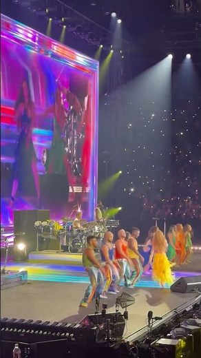 Shakira performing 'Waka Waka' at the Barclays Center in New York!