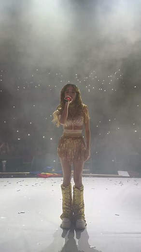 We did it again! But now at my biggest CONCERT in Romania 🔥 with over than 4000 people!! #ConcertAndraGogan