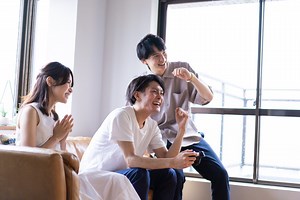 ゲームパッドは無線と有線どちらがおすすめ？メリットやデメリットを交えて紹介！ | みんなのらくらくマガジン