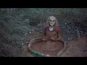Mud Dress Sevilhana - TRAILER
