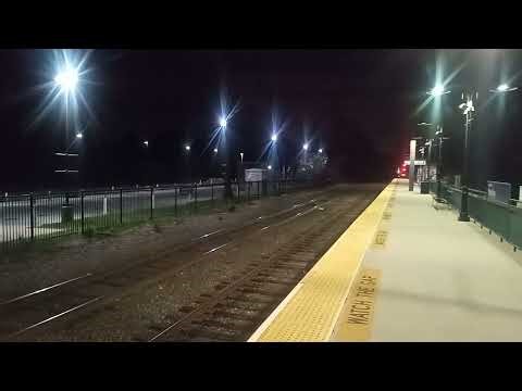 CSX M410 at Yardley, PA 