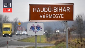 Már országszerte kint vannak a vármegye táblák az utakon | 24.hu