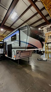 2025 Arcadia 3260RL #arcadia #rv #rvtour #camp #5thwheel | The RV Hunter