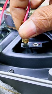 56K views · 5.1K reactions | Don’t pull it..! Release the tiny lock, then pull it out clean  #TechTips #Automotive #Electronics #Wiring #CarAudio #DIYRepair | Giyan Circuit | Facebook