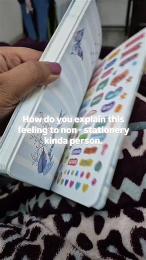 leechie 💕 on Instagram: "Any journaling tips for beginners??? #trending #instagram #instagood #fyp #viral #explore #explorepage #journal #stationery [ journaling, journal, stationery , planner]"