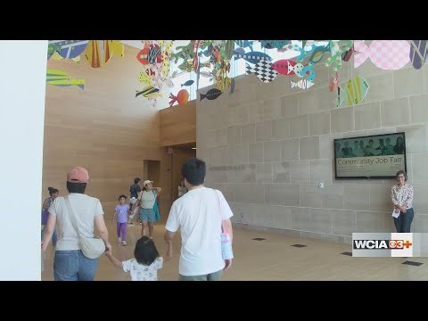 Champaign library workers plan to form union