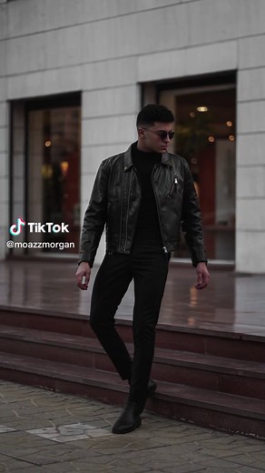 3 Poses on fire 📸🔥 . Save it and share with your friends ❤️ . .#mensfashion #menswear #menstyle #fashionmodel #posesparafotos #pose #moazzmorgan