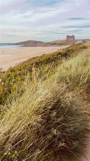 Escape, create, breathe Tucked on the wild Cornish coast, our guesthouse in Newquay is a quiet haven for writers, artists, and wanderers who crave space to think, paint, or just walk by the sea. Wake up to the sound of waves, take your sketchbook to the cliffs, wander coastal paths that stretch for miles — then come back to cosy rooms, sea views, and a creative, unhurried atmosphere. Whether you’re finishing a novel, sketching the coastline, or walking to clear your head — this is your place to 