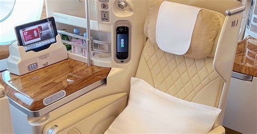'Goes above and beyond': What it's like flying Emirates Business Class