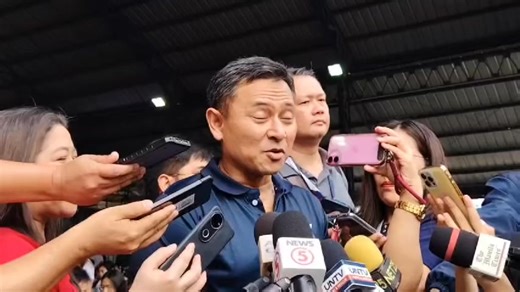 GABINETE NI PBBM ILAHUGAY? Si Education Secretary Sonny Angara, sa usa ka ambush interview, adlaw'ng Biyernes, Enero 9, 2026, nagbutyag nga mismong ang buhatan sa Executive Secretary ang nagtin-aw nga wa'y mandong paglahugay sa mga cabinet secretaries. Kini ang tubag ni Angara taliwala sa pila ka adlaw nang huhungihong nga may mga tangtangon nga kalihim sa mga buhatan. Hinuon, kung tinuod matud pa ang plano sa Malacanang, naglaum siyang di maapil sa maputbol. “Hopefully, hindi tayo kasama doon k
