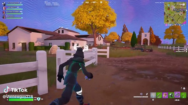 Newcomer's Take on Fortnite Gameplay