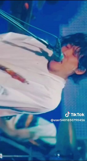 私がいつでも笑っているのは 弱い自を隠す為 私があなたに優しくするのは 嫌われるのが恐いだけ #backnumber #backnumber好きな人と繋がりたい #backnumberライブ #staywithme #恋愛 #失恋 #別れ #遠距離恋愛 #遠距離終了 #会いたい #