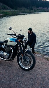 - BONNEVILLE - Ein Name, der Motorradgeschichte geschrieben hat. Und das aus gutem Grund: Echte Originale kennen keine Kompromisse. Die Bonneville T120 & T120 Black sind ab sofort bei deinem Triumph Händler vorbestellbar! | Triumph Motorcycles