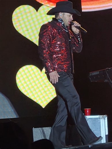 Jugando al Amor: La Historia de Enamorarse en Primavera