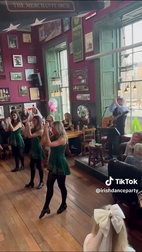Experience the Irish Dance Party in Dublin