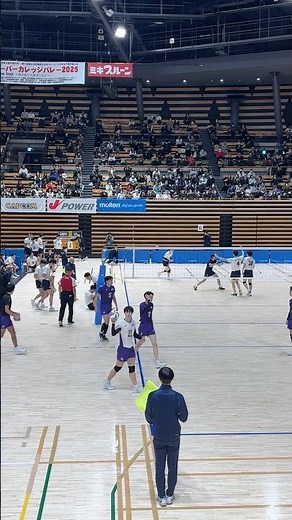 全カレ 国士舘大学1-2明治大学 第4セット目あと１点で明治大学の勝利のところで、国士舘大学が踏ん張り24-24！この後国士舘大学がセットを取り最終の第5セットに入ります #バレーボール