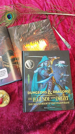 BLICK INS BUCH 📚 Kennt ihr die Legende von Drizzt Do‘Urden? Der Dunkelelb Drizzt ist einer der beliebtesten Dungeons and Dragons-Figuren, Bestseller-Romanfigur und Star preisgekrönter Videospiele. Im Gegensatz zu seinen Verwandten entschied er sich für das Gute und stellt sich seinen bösartigen Widersachern – von der Spinnenkönigin Lolth bis zum Ork-Kriegsherren Obould Many-Arrows. Begleitet wird Drizzt von seiner treuen schwarzen Pantherin Guenhwyvar. 🧝‍♂️ Für mehr Inspiration schaut in uns