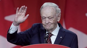 FULL SPEECH: Former PM Jean Chrétien addresses tariff war during Liberal leadership speech