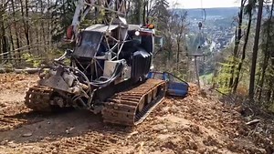 Eine #Leitner LH500 Pistenraupe von der Eisen und Rosenbauer GbR im Einsatz. | profi