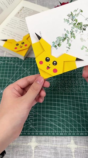 Origami Book Clip - Pikachu #pikachu #皮卡丘 #書簽 #papercraft #origami #origamitutorial #bookclip
