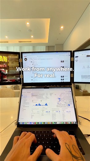 Laptop setup upgrade, one to four screens #laptop