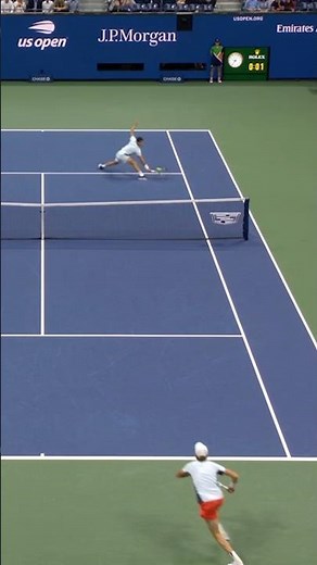 Alcaraz’s CRAZY volley against Sinner 🔥