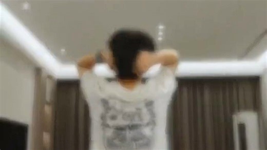 T2空气净化器，让家充满森林般清新空气。高效滤净PM2.5、甲醛与异味，静音运行不扰眠，智能感应实时显示空气质量，手机远程操控更便捷。回家即享呼吸自由，过敏季也