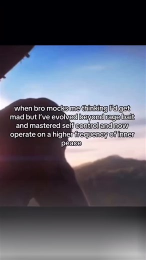 Memes | Comedy | Entertainment on Instagram: "日本利用压电瓷砖将脚步转化为电能。这些瓷砖捕捉来自你脚步的动能。当你行走时，你的重量和动作会对瓷砖产生压力。瓷砖会轻微弯曲，从而产生机械应力。瓷砖内部的压电材料将这种应力转化为电能。每一步都会产生少量电荷，而数百万步结合在一起就能产生足够的电力来驱动 LED 灯、数字显示屏和传感器。在像涩谷车站这样繁忙的地方，每天大约有 240 万个脚步为这一系统作出贡献。这些电能可以被储存或立即使用，从而减少对传统电力来源的依赖，并支持可持续的城市基础设施。这种方法将日常运动转化为实用的可再生能源 #日本 #知识 #事实 #你知道吗 #推荐 #科技 #创新 #历史 #技术 #实验 #热门"