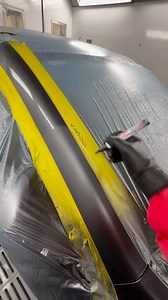 Clear coat tip 💎 Watch Albi demonstrate how he blends clear without any blending solvent. (via albi_the_painter/IG) | Elite Body Shops