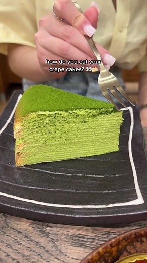 or do you just take the cake and bite into it 😀🤡 side note: crepe cakes with asian flavours are the best!! #crepecake #millecrepecake #crepe #crepes #food #foodie #cake
