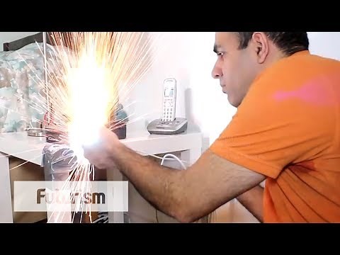 ElectroBOOM's Explosive Comedic Stylings