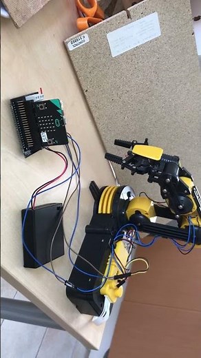 Micro:bit + robot arm testing