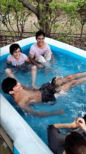 Boy Slips And Falls in Pool While Trying to Attempt Cannonball - 1423663