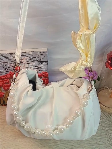 Stylish Pearl Chain Sling Bag for Women