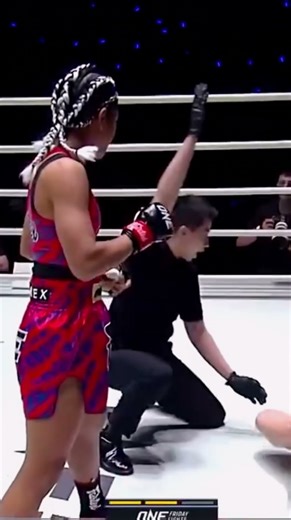 TOTAL CONTROL 💪 Duangdawnoi Ends It in ROUND 2!