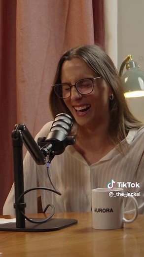 E voi a tavola guardavate i cartoni animati oppure no? Ci vediamo il venerdì in live dalle 13 per passare la pausa pranzo insieme, sul canale YouTube “The Jab” 👀 #thejackal