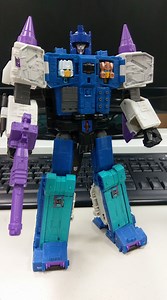 Titans Return Overlord In Hand Images