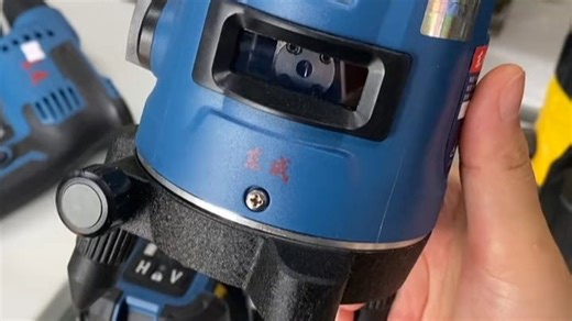 东成绿光红外线水平仪高精度强光细线户外五线激光自动打线平水仪