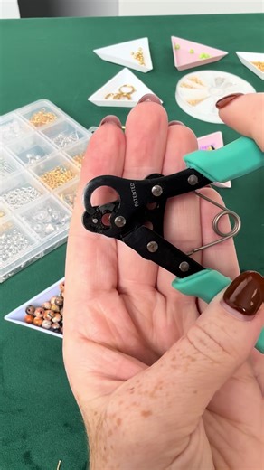 It’s time to take your crafting to the next level with a one step looper!